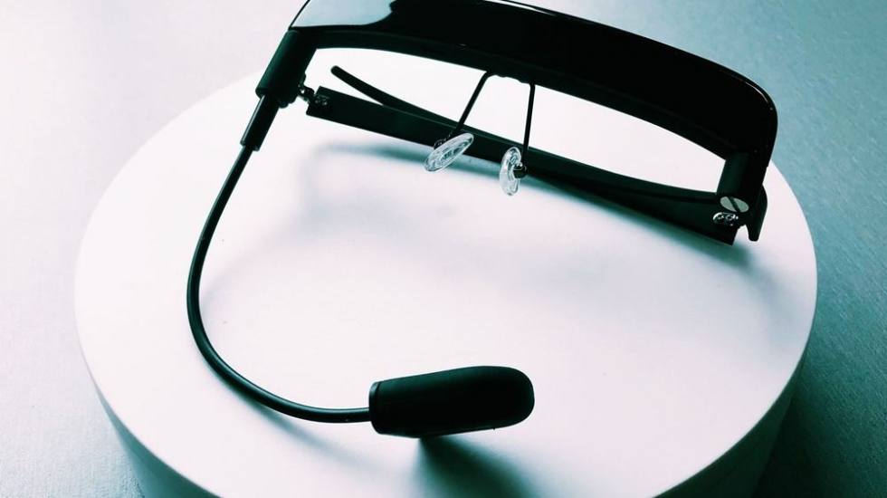 Imagen de Estos lentes ayudan a personas con discapacidad a usar la tecnología
