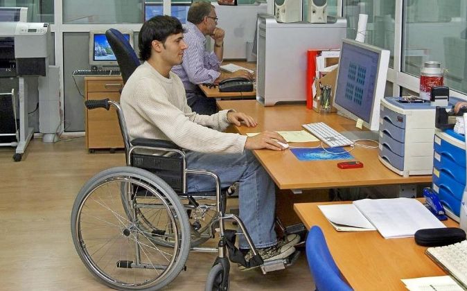 Imagen de Ganan 151% menos personas con discapacidad